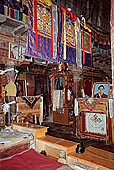 Ladakh - Tikse Gompa, the prayer hall